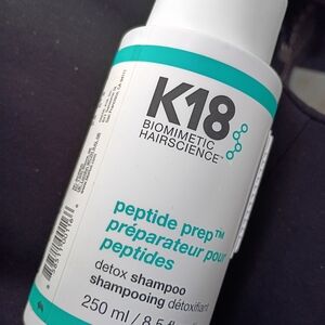 K18 Peptide Prep Detox Shampoo - White and Teal